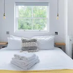 Fulham Light - 2 Bedroom Home