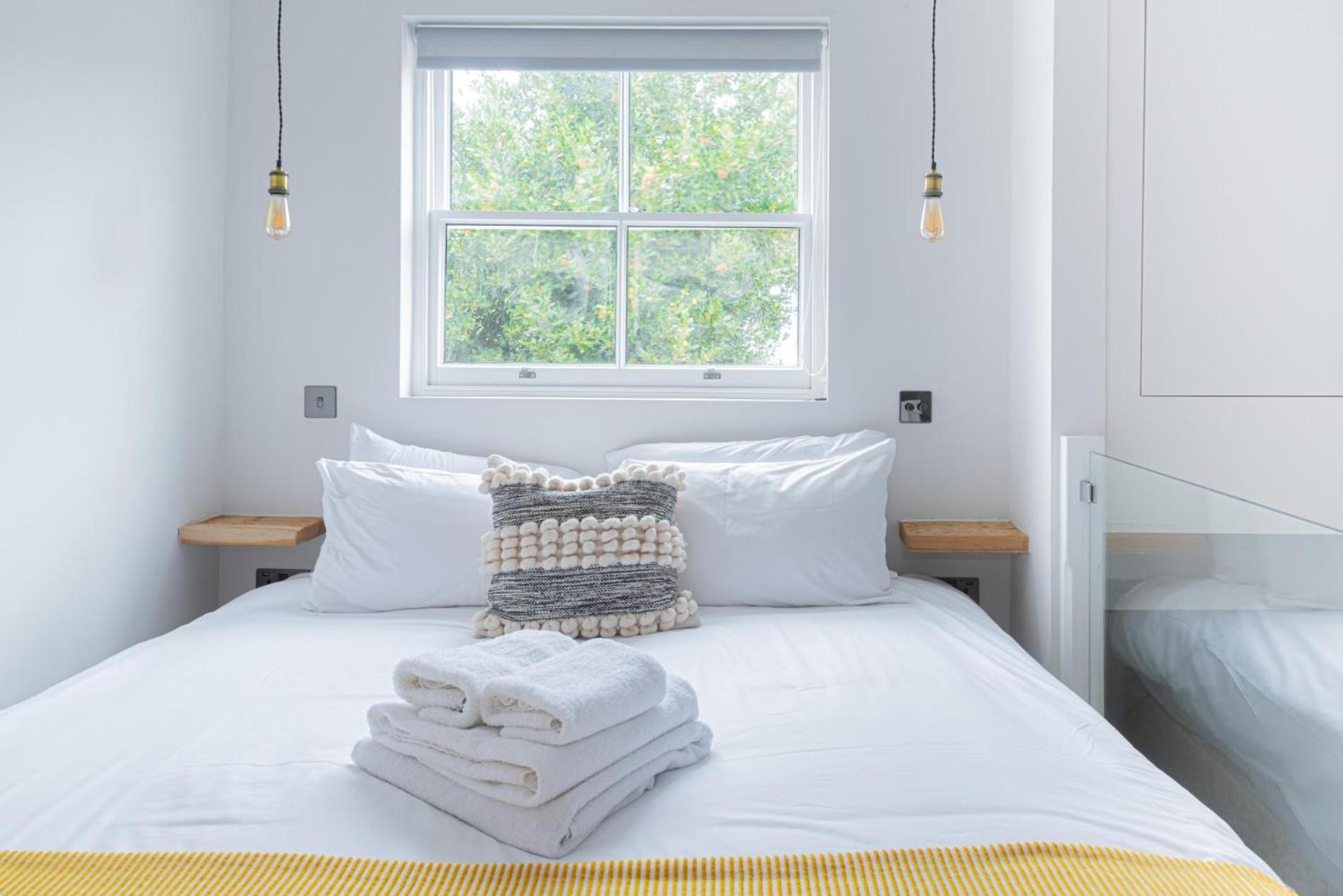 Fulham Light - 2 Bedroom * Londra